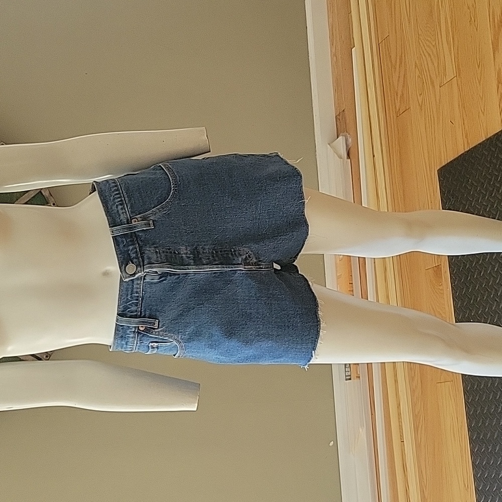 Levi's 501 button fly raw hem denim shorts